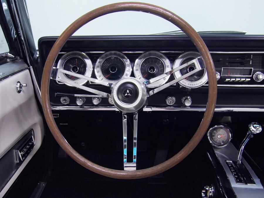  Dodge Charger R/T 426 Hemi 1967 года  (фото 9 из 12)